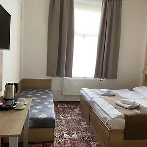 Centre 3*, Prag Tjeckien