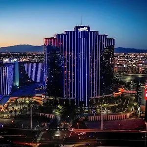אתר נופש Rio & Casino